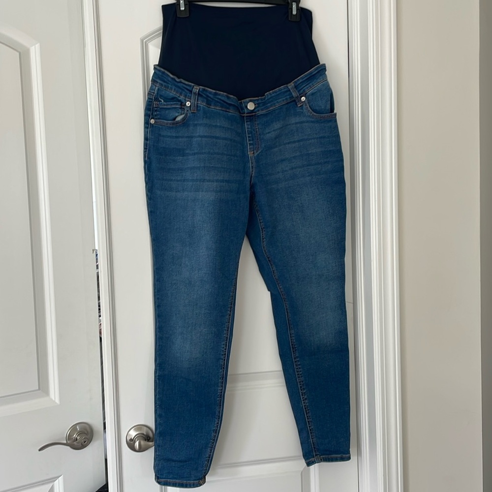 EUC Maternity Jeans sz XL